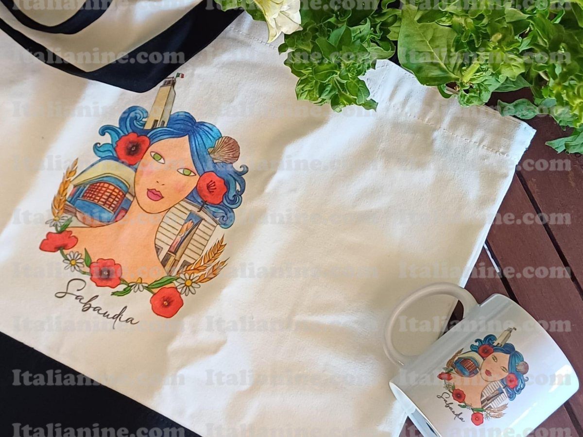Borsa e tazza Italianine dedicate a Sabaudia